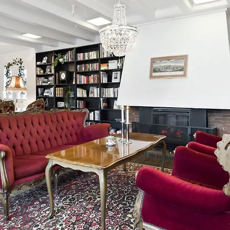 Oda ve Kahvaltı Nidaros Pilegrimsgard 3*