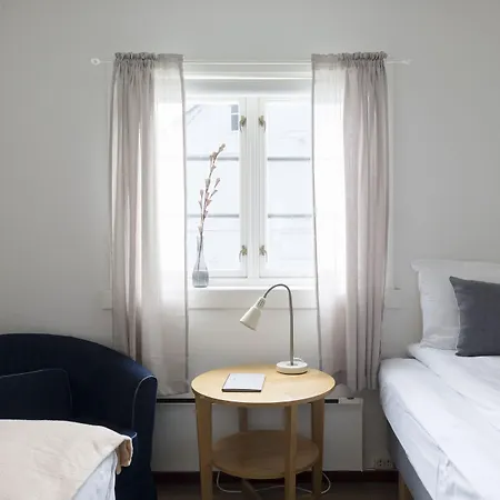 Pilegrimsgården Og Gjestegård 3*