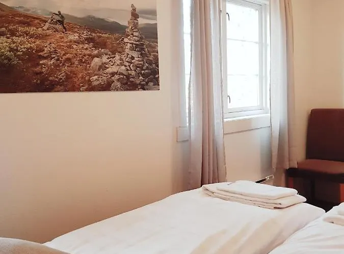 Nidaros Pilegrimsgard Oda ve Kahvaltı Trondheim